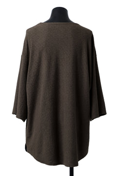 Load image into Gallery viewer, ISAMU KATAYAMA BACKLASH OVER FITTED CUT & SEWN / RANDOM PILE FABRIC (KHAKI)