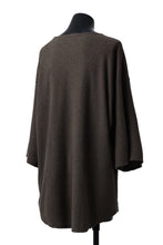 Load image into Gallery viewer, ISAMU KATAYAMA BACKLASH OVER FITTED CUT & SEWN / RANDOM PILE FABRIC (KHAKI)