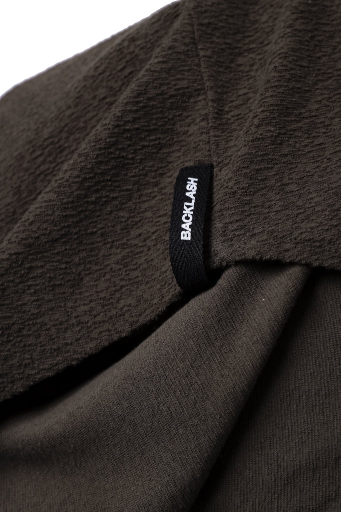 Load image into Gallery viewer, ISAMU KATAYAMA BACKLASH OVER FITTED CUT & SEWN / RANDOM PILE FABRIC (KHAKI)