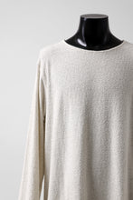 Load image into Gallery viewer, ISAMU KATAYAMA BACKLASH LONG SLEEVE CUT & SEWN / RANDOM PILE FABRIC (BEIGE)