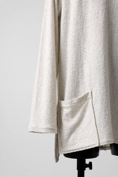 Load image into Gallery viewer, ISAMU KATAYAMA BACKLASH LONG SLEEVE CUT & SEWN / RANDOM PILE FABRIC (BEIGE)