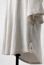 Load image into Gallery viewer, ISAMU KATAYAMA BACKLASH OVER FITTED CUT & SEWN / RANDOM PILE FABRIC (BEIGE)