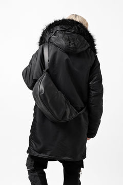 画像をギャラリービューアに読み込む, ISAMU KATAYAMA BACKLASH exclusive UTILITY BAG / GUIDI OILED CALF (BLACK)