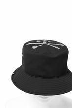 Load image into Gallery viewer, mastermind JAPAN REFLECTIVE SKULL BUCKET HAT (BLACK)