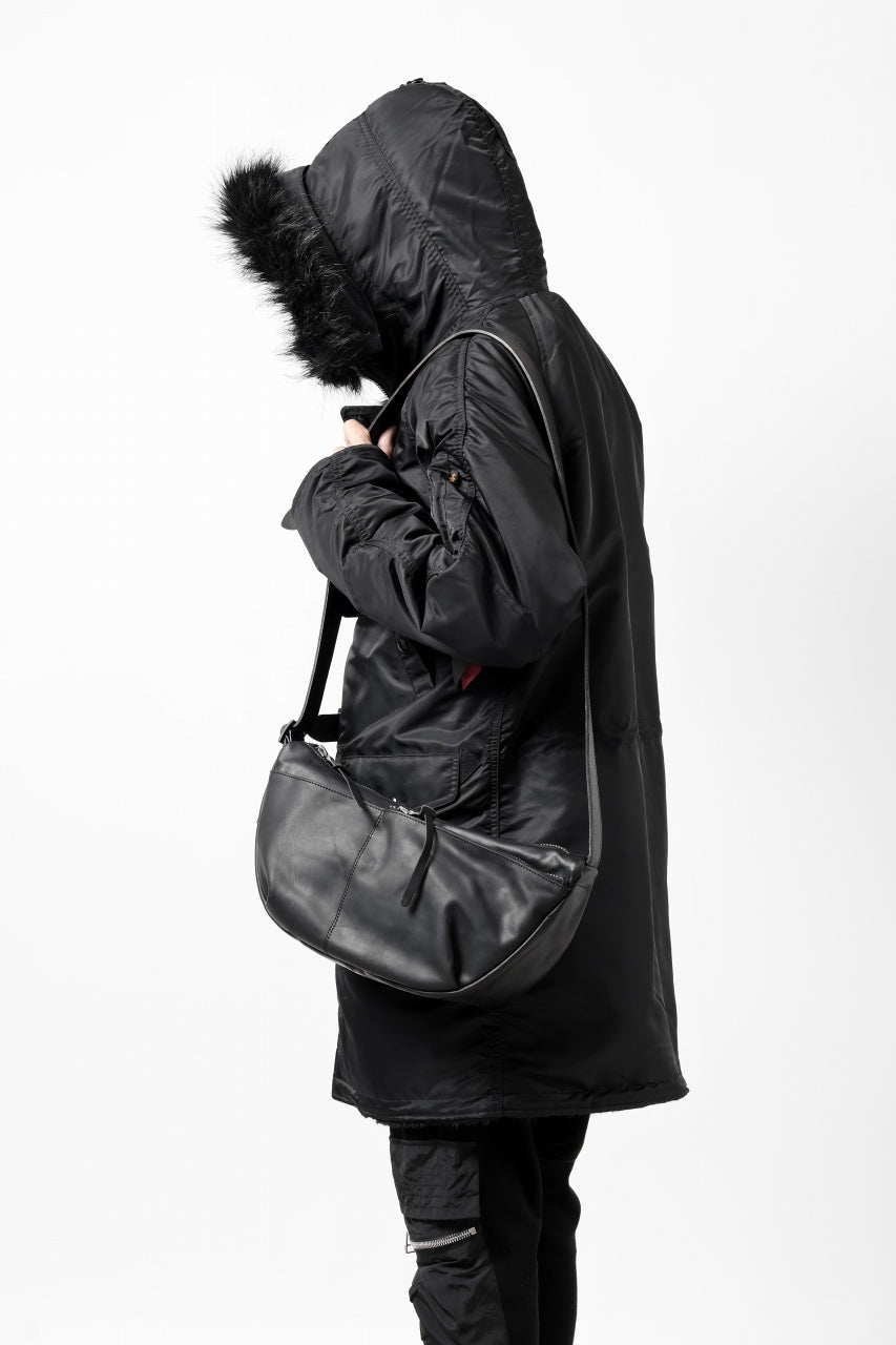 画像をギャラリービューアに読み込む, ISAMU KATAYAMA BACKLASH exclusive UTILITY BAG / GUIDI OILED CALF (BLACK)