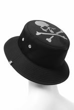 Load image into Gallery viewer, mastermind JAPAN REFLECTIVE SKULL BUCKET HAT (BLACK)