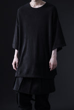 Load image into Gallery viewer, DEFORMATER.® OVER SIZED TOPS / DOUBLE SIDED SOFT PILE (BLACK)