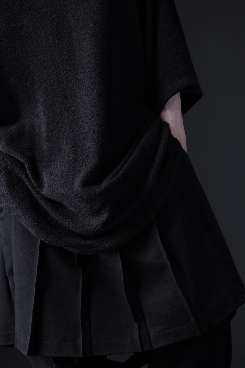 Load image into Gallery viewer, DEFORMATER.® OVER SIZED TOPS / DOUBLE SIDED SOFT PILE (BLACK)