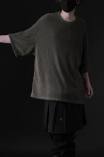 画像をギャラリービューアに読み込む, DEFORMATER.® OVER SIZED TOPS / DOUBLE SIDED SOFT PILE (KHAKI)