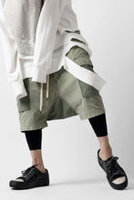 Load image into Gallery viewer, ISAMU KATAYAMA BACKLASH SARROUEL SHORTS / STONE WASHED USA-COTTON (KHAKI)