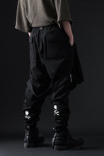 画像をギャラリービューアに読み込む, mastermind JAPAN BONDAGE SLIM TROUSERS / MEDIUM C-JERSEY STRETCH (BLACK)