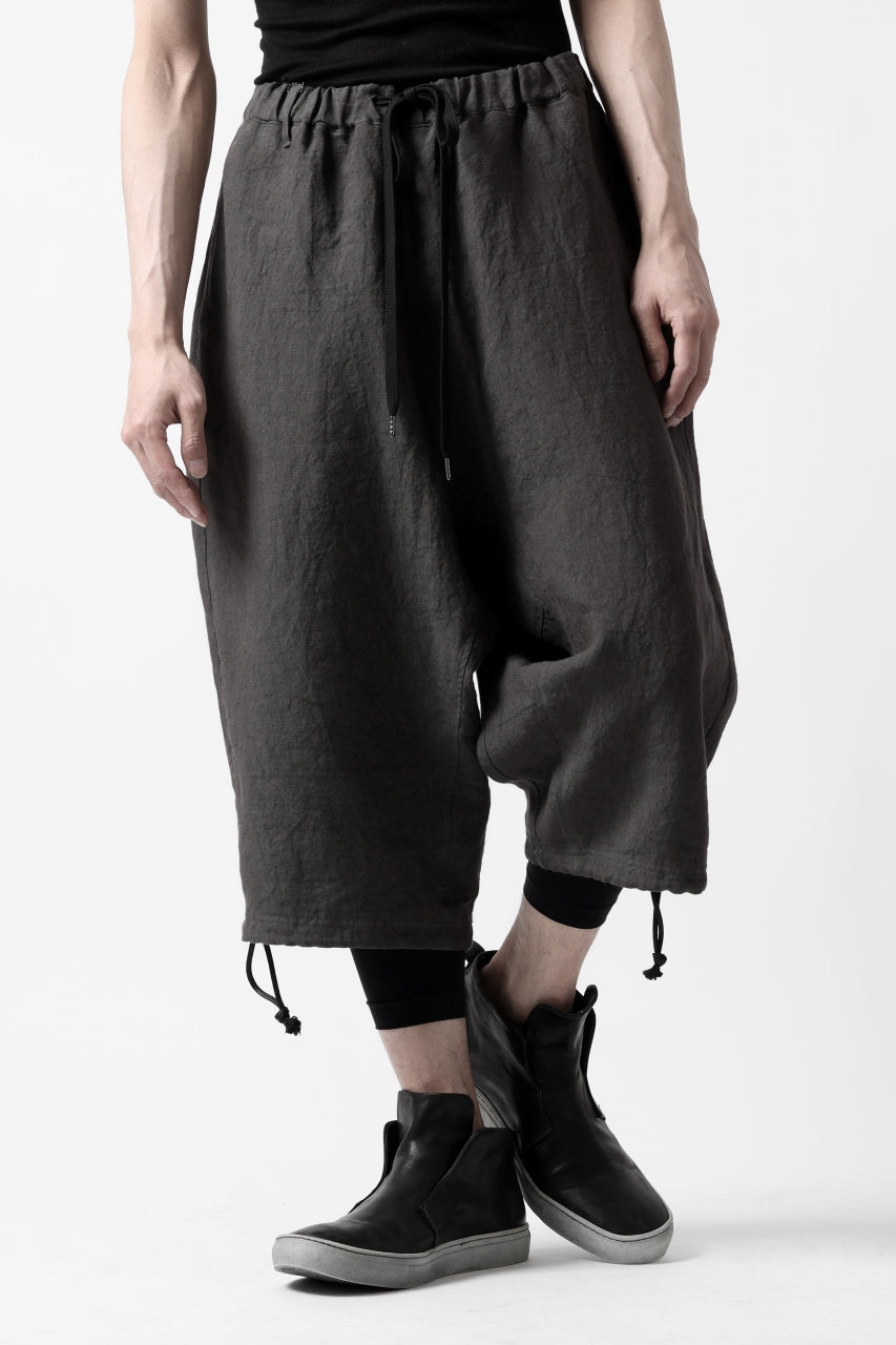 Load image into Gallery viewer, ISAMU KATAYAMA BACKLASH EASY SHORTS / SOFT LINEN (CHARCOAL BLACK)