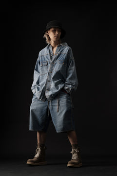 Load image into Gallery viewer, mastermind WORLD LIGHT OZ SELVEDGE DENIM SHIRT / SPECIAL WATER REPELLENT (INDIGO)