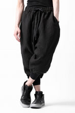 Load image into Gallery viewer, ISAMU KATAYAMA BACKLASH EASY SHORTS / SOFT LINEN (BLACK)