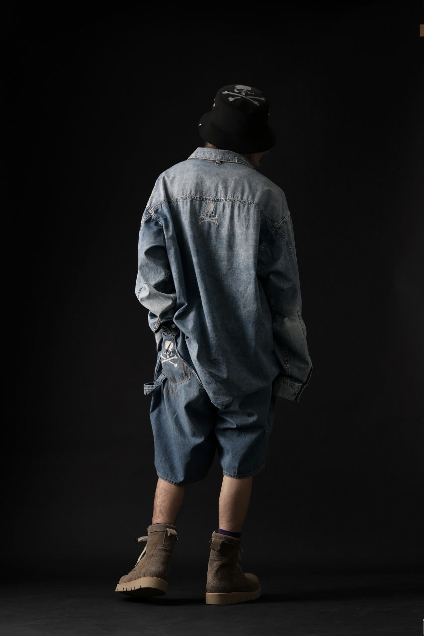 Load image into Gallery viewer, mastermind WORLD LIGHT OZ SELVEDGE DENIM SHIRT / SPECIAL WATER REPELLENT (INDIGO)