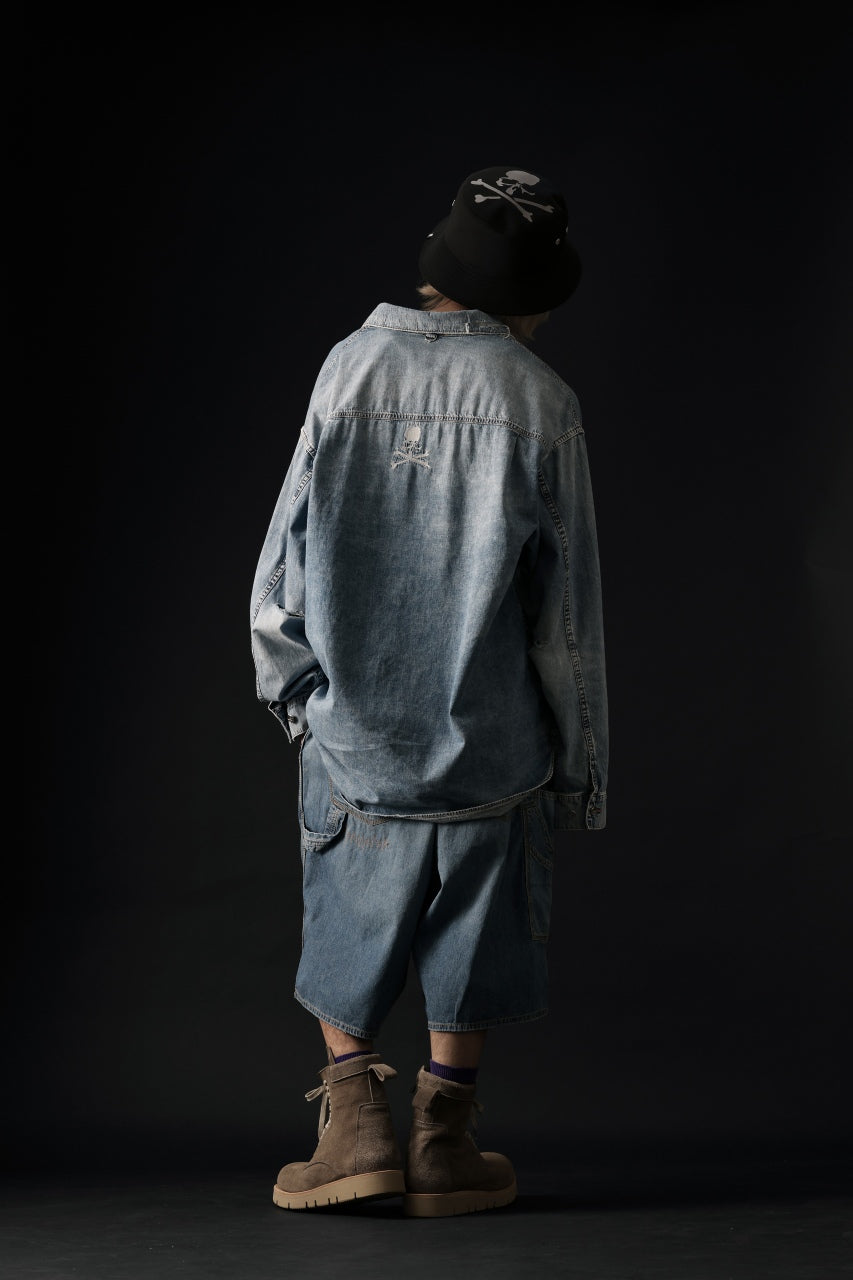 Load image into Gallery viewer, mastermind WORLD LIGHT OZ SELVEDGE DENIM SHIRT / SPECIAL WATER REPELLENT (INDIGO)