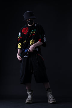 Load image into Gallery viewer, mastermind JAPAN LIGHT OZ SELVEDGE DENIM WORK SHORTS / SPECIAL WATER REPELLENT (BLACK)