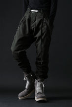 画像をギャラリービューアに読み込む, masnada LATERAL ZIP BAGGY PANTS / STRETCH REPURPOSED COTTON (LEGION)