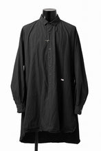 画像をギャラリービューアに読み込む, KLASICA REGULAR COLLAR OVER SIZED SHIRT / HAND DYED COTTON-LINEN (BLACK)