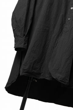 画像をギャラリービューアに読み込む, KLASICA REGULAR COLLAR OVER SIZED SHIRT / HAND DYED COTTON-LINEN (BLACK)