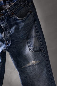 Load image into Gallery viewer, CHANGES REPRODUCT DAMAGE & PATCH DENIM PANTS (INDIGO #D)