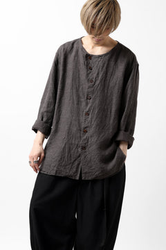 画像をギャラリービューアに読み込む, YUTA MATSUOKA exclusive round neck shirt / brushed linen canvas (brown)