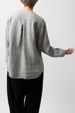 画像をギャラリービューアに読み込む, YUTA MATSUOKA round neck shirt / dead stock slab linen (light grey)