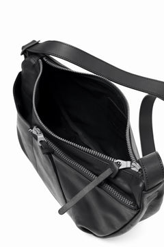 Load image into Gallery viewer, ISAMU KATAYAMA BACKLASH NEW "BANANA" SHOULDER BAG / GUIDI CALF