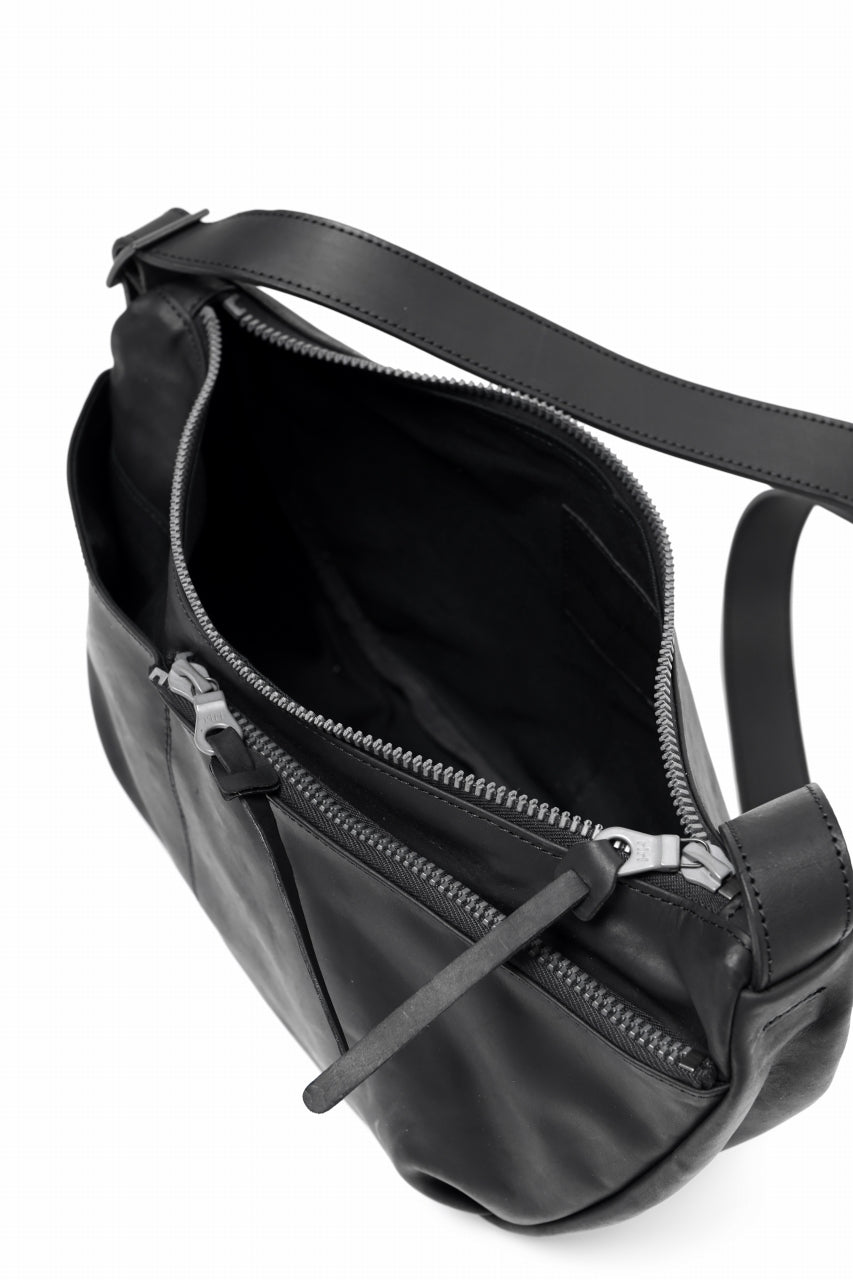 画像をギャラリービューアに読み込む, ISAMU KATAYAMA BACKLASH exclusive UTILITY BAG / GUIDI OILED CALF (BLACK)