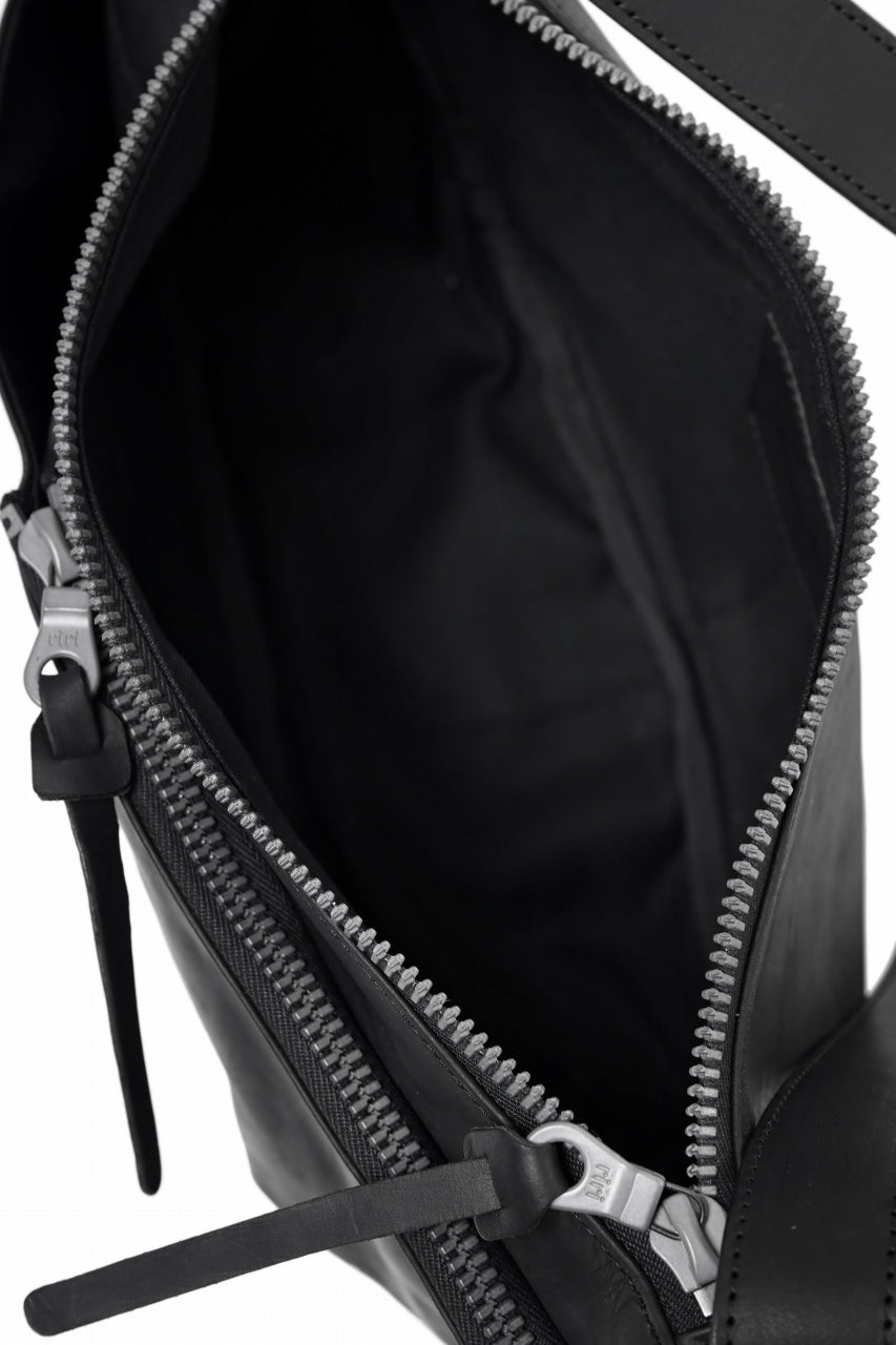 画像をギャラリービューアに読み込む, ISAMU KATAYAMA BACKLASH exclusive UTILITY BAG / GUIDI OILED CALF (BLACK)