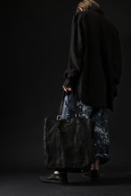 Load image into Gallery viewer, ISAMU KATAYAMA BACKLASH TOTE BAG / DOUBLE SHOULDER OBJECT DYED (BLACK) ※