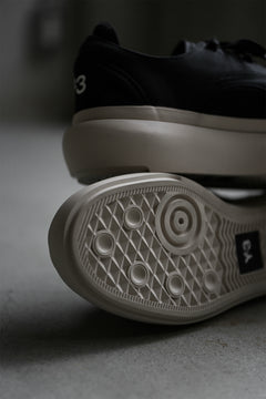 画像をギャラリービューアに読み込む, Y-3 Yohji Yamamoto AJATU COURT FORMAL SNEAKERS (BLACK/BLACK/CLEARBROWN)