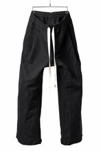 画像をギャラリービューアに読み込む, KLASICA GARNER WIDE STRING PANTS / TRI UNION HIGH DENSITY GABARDINE (BLACK)