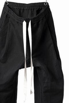 画像をギャラリービューアに読み込む, KLASICA GARNER WIDE STRING PANTS / TRI UNION HIGH DENSITY GABARDINE (BLACK)