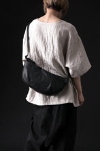 Load image into Gallery viewer, ISAMU KATAYAMA BACKLASH NEW "BANANA" SHOULDER BAG / GUIDI CALF