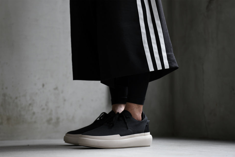 画像をギャラリービューアに読み込む, Y-3 Yohji Yamamoto AJATU COURT FORMAL SNEAKERS (BLACK/BLACK/CLEARBROWN)