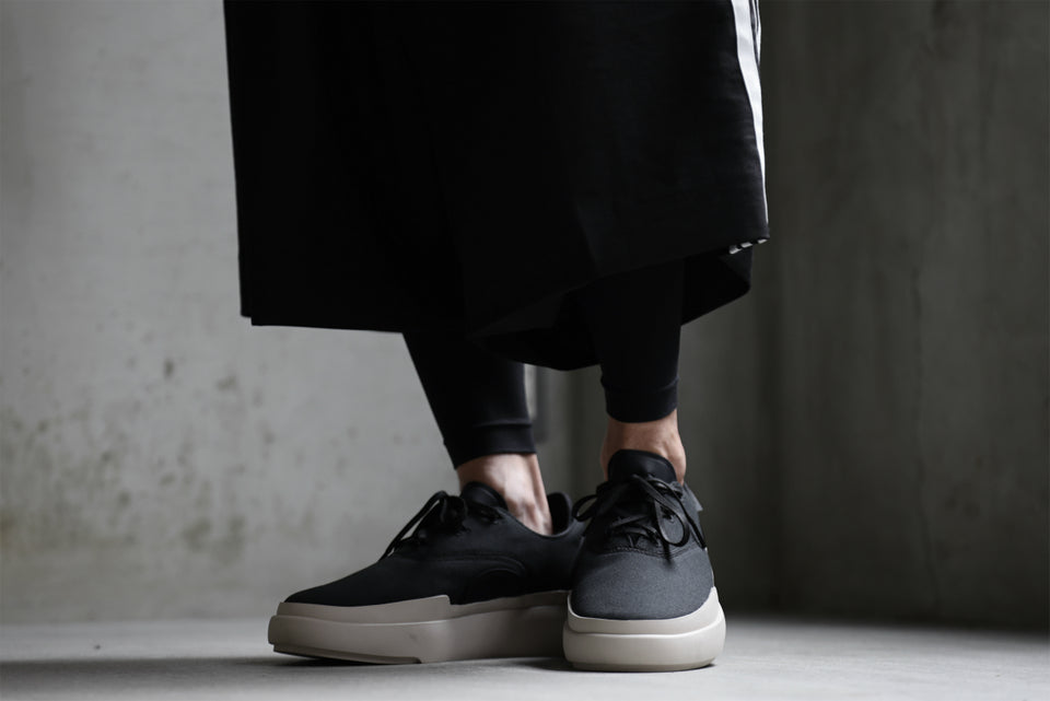 画像をギャラリービューアに読み込む, Y-3 Yohji Yamamoto AJATU COURT FORMAL SNEAKERS (BLACK/BLACK/CLEARBROWN)
