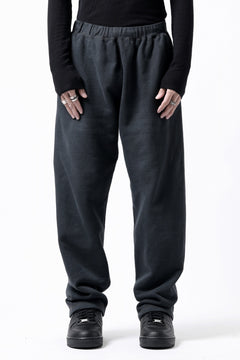 画像をギャラリービューアに読み込む, DEFORMATER.® THREE PROCESSING SWEAT REGULAR PANT - DYED/BIO/FROST EFFECT (VINTAGE BLACK)