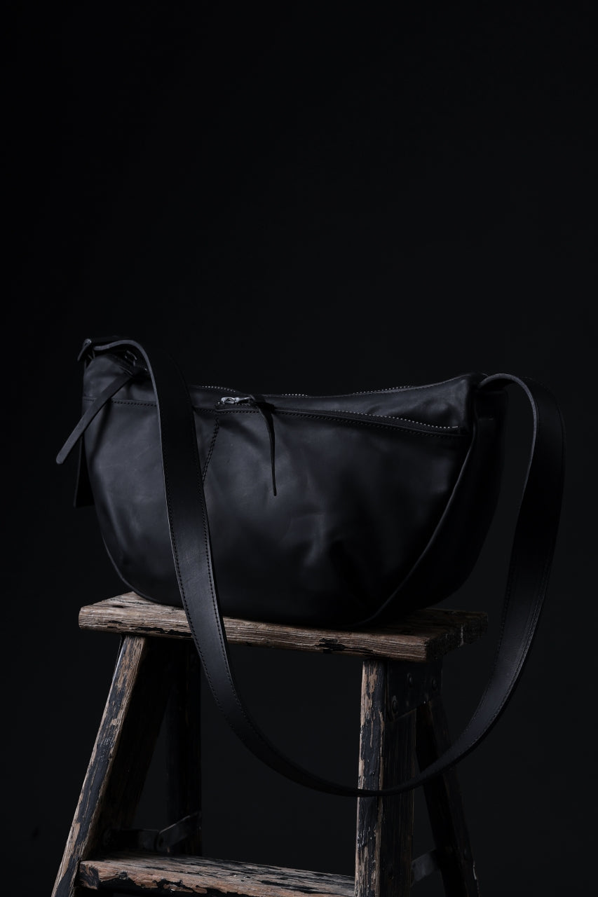 画像をギャラリービューアに読み込む, ISAMU KATAYAMA BACKLASH exclusive UTILITY BAG / GUIDI OILED CALF (BLACK)