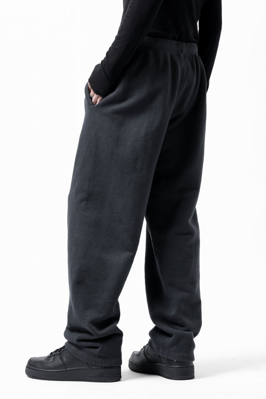 画像をギャラリービューアに読み込む, DEFORMATER.® THREE PROCESSING SWEAT REGULAR PANT - DYED/BIO/FROST EFFECT (VINTAGE BLACK)