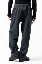 画像をギャラリービューアに読み込む, DEFORMATER.® THREE PROCESSING SWEAT REGULAR PANT - DYED/BIO/FROST EFFECT (VINTAGE BLACK)