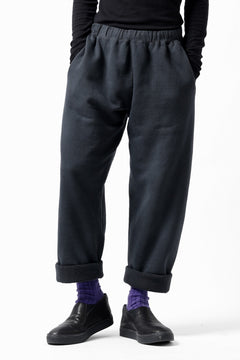画像をギャラリービューアに読み込む, DEFORMATER.® THREE PROCESSING SWEAT REGULAR PANT - DYED/BIO/FROST EFFECT (VINTAGE BLACK)