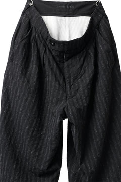 画像をギャラリービューアに読み込む, KLASICA GOSSE TWO TUCKED TROUSERS / LIGHT WEIGHT BLUR STRIPES (INK BLACK)