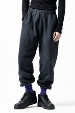 画像をギャラリービューアに読み込む, DEFORMATER.® THREE PROCESSING SWEAT JOGGER PANT - DYED/BIO/FROST EFFECT (VINTAGE BLACK)
