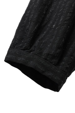 画像をギャラリービューアに読み込む, KLASICA GOSSE TWO TUCKED TROUSERS / LIGHT WEIGHT BLUR STRIPES (INK BLACK)