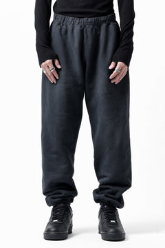 画像をギャラリービューアに読み込む, DEFORMATER.® THREE PROCESSING SWEAT JOGGER PANT - DYED/BIO/FROST EFFECT (VINTAGE BLACK)
