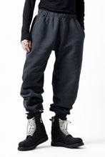画像をギャラリービューアに読み込む, DEFORMATER.® THREE PROCESSING SWEAT JOGGER PANT - DYED/BIO/FROST EFFECT (VINTAGE BLACK)