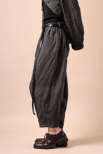 画像をギャラリービューアに読み込む, YUTA MATSUOKA easy darts pants / brushed linen canvas (brown)