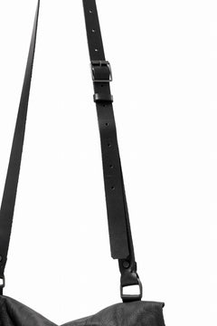 画像をギャラリービューアに読み込む, PAL OFFNER CROSS BODY BAG / CALF LEATHER (BLACK)