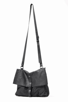 画像をギャラリービューアに読み込む, PAL OFFNER CROSS BODY BAG / CALF LEATHER (BLACK)